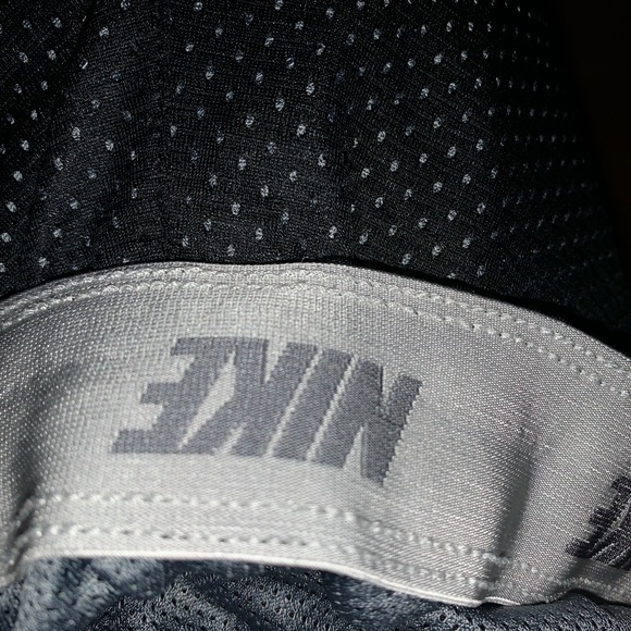 Nike shorts - Picture 3 of 4
